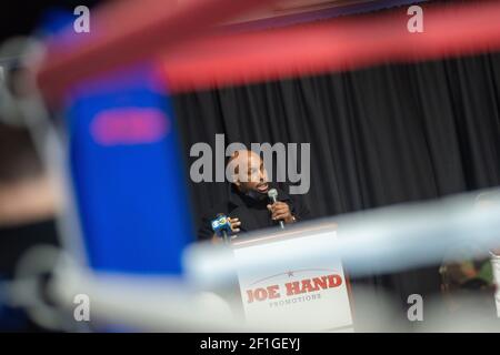 https://l450v.alamy.com/450v/2f1geyj/feasterville-united-states-08th-mar-2021-joe-frazier-jr-speaks-with-media-as-friends-and-family-of-former-world-heavyweight-champion-and-philadelphia-sports-icon-joe-frazier-dedicate-and-unveil-new-9-foot-tall-1600-pound-statue-on-the-50th-anniversary-of-the-legendary-joe-frazier-muhammad-ali-fight-monday-march-08-2021-at-joe-hand-gym-in-feasterville-pennsylvania-credit-william-thomas-cainalamy-live-news-2f1geyj.jpg