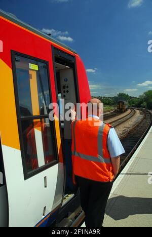 A South West Trains unit standing at the platform at Salisbury station, facing east. Stock Photo