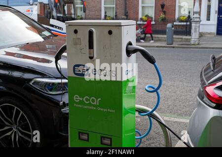 ecars charge point