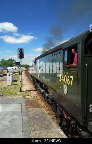 Southern Region Battle of Britain Class Pacific No 34067 Tangmere departing from Salisbury station with the British Pullman. 12th.July 2006. Stock Photo