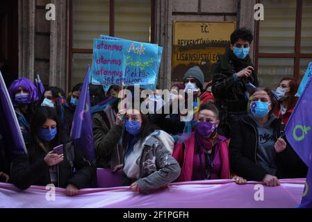 Istanbul, Turkey. 08th Mar, 2021. People gather during a demonstration within the International Women's Rights Day at Taksim in Istanbul, Turkey on March 08, 2021. (Photo by Dilara Acikgoz/INA Photo Agency/Sipa USA) Credit: Sipa USA/Alamy Live News Stock Photo