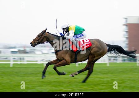 File photo dated 28-11-2020 of Cloth Cap ridden by Tom Scudamore. Issue date: Tuesday March 9, 2021. Stock Photo
