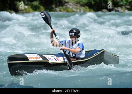 CANOE-KAYAK - 2012 ICF DOWNHILL WORLD CHAMPIONSHIPS - LA PLAGNE (FRA) - DAY 1 - 27/06/2012 - PHOTO JULIEN CROSNIER / KMSP / DPPI - KAYAK WOMEN - LAETITIA PARAGE (FRA) Stock Photo