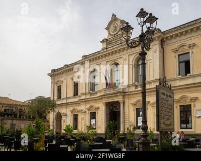 The City Hall in Piazza del Popolo, Palazzolo Acreide Stock Photo