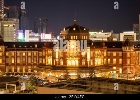 Tokyo, Japan - Jan 03, 2018 : View of the building Tokyo Station in Tokyo Japan at night. This is main station of train system in Tokyo with the skysc Stock Photo