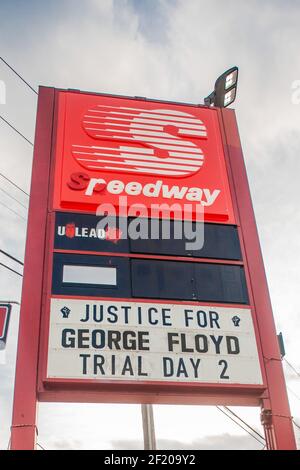 https://l450v.alamy.com/450v/2f209y2/the-sign-of-the-closed-speedway-gas-station-on-the-corner-of-38th-street-and-chicago-avenue-across-the-street-from-where-george-floyd-was-killed-shows-the-trial-day-number-on-march-9-2021-in-minneapolis-minnesota-jury-selection-is-scheduled-to-begin-today-in-the-trial-of-former-minneapolis-police-officer-derek-chauvin-in-the-death-of-george-floyd-last-may-photo-chris-tuiteimagespacemediapunch-2f209y2.jpg