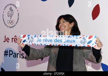 Mayor of Paris Anne Hidalgo poses during the CNO France meeting 'JE REVE DES JEUX' for Olympics Paris 2024, on September 25, 2015 in Paris, France - Photo Philippe Millereau / KMSP /DPPI Stock Photo