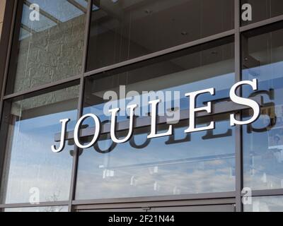 Joules store front and sign, Rushden Lakes Shopping Centre, Northamptonshire, UK Stock Photo