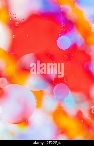 Colourful bubbles, abstract bubbles on surface, arty bubbles, oil bubbles, farbenfrohe Kreise, Abstrakte Fotografie Stock Photo