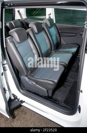 2016 SEAT Alhambra people carrier MPV Spanish built VW Group car Stock  Photo - Alamy