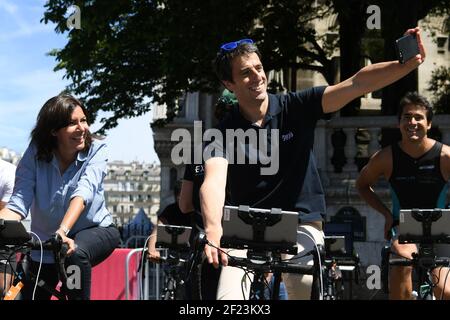 Tony Estanguet, President of OCOG (COJO) Paris 2024 takes selfie with Anne Hidalgo, mayor of Paris during the Olympic Day 2018, in Paris, France, on June 23, 2018 - Photo Philippe Millereau / KMSP / DPPI Stock Photo