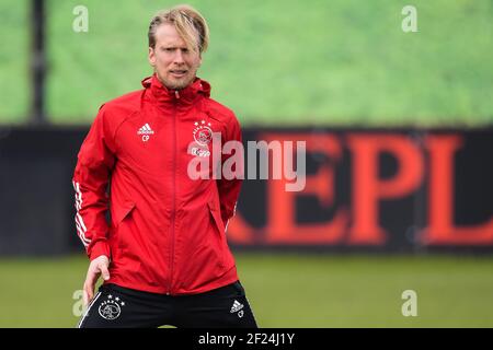 AMSTERDAM, NETHERLANDS - MARCH 10: assistant trainer Christian Poulsen of Ajax during a training session prior to the match against Young Boys at De Toekomst on March 10, 2021 in Amsterdam, Netherlands (Photo by Gerrit van Keulen/Orange Pictures) Stock Photo