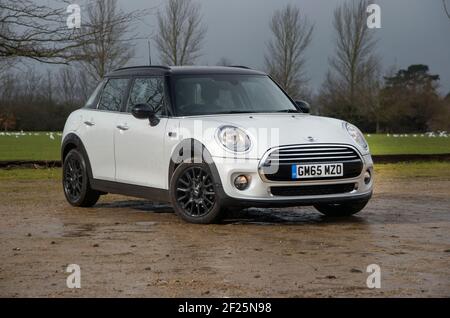 2015 F55 shape Mini Cooper 5 door hatch, small British car built in Cowley, Oxford by BMW Stock Photo