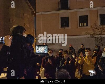 Madrid, Spain. 24th February, 2021. People clapping after listening the manifesto against the dismantlement of MediaLab-Prado by Madrid's city hall. © Valentin Sama-Rojo/Alamy Live News. Stock Photo
