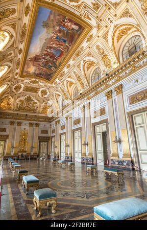 Sala del trono (Throne room) in the Royal Palace of Caserta (Italian: Reggia di Caserta) a former royal residence in Caserta, southern Italy designate Stock Photo