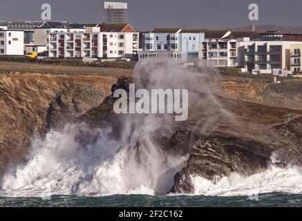 Newquay, Cornwall, 11th March 2021. UK weather: Extreme Storm weather for March.. Porth Island. Porth Cornwall sees a high tide spectacle.  Credit: Robert Taylor/Alamy Live News Stock Photo