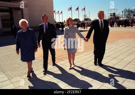 President Bill Clinton and First Lady Hillary Clinton with former President George H. W. Bush and former First Lady Barbara Bush. Stock Photo