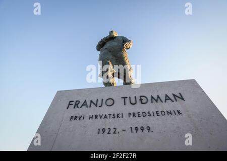 Statue of Franjo Tudjman, the first Croatian president on the plateau of the University Meadow within the Zagreb Fountain at the entrance to the cente Stock Photo