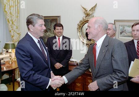 President Ronald Reagan Shaking Hands With Richard Pryor Stock Photo 