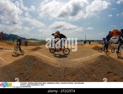 CYCLING - MASSILIA BMX RACE 2009 - MARSEILLE (FRA) , PLAGE DU PRADO - 06-07/06/2009 - PHOTO : ANNE GUARDIOLA / DPPI ILLUSTRATION Stock Photo