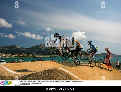 CYCLING - MASSILIA BMX RACE 2009 - MARSEILLE (FRA) , PLAGE DU PRADO - 06-07/06/2009 - PHOTO : ANNE GUARDIOLA / DPPI ILLUSTRATION Stock Photo