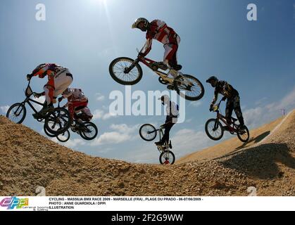 CYCLING - MASSILIA BMX RACE 2009 - MARSEILLE (FRA) , PLAGE DU PRADO - 06-07/06/2009 - PHOTO : ANNE GUARDIOLA / DPPI ILLUSTRATION Stock Photo