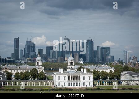 Queen's House, Greenwich, and office blocks in Canary Wharf, London. Stock Photo