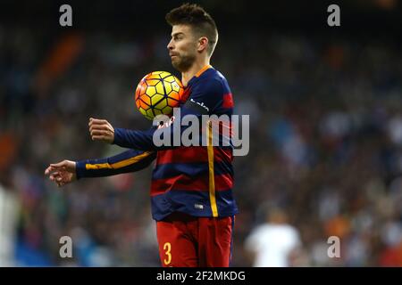 Gerard Pique FC Barcelona during the Spanish Championship Liga football match between Real Madrid CF and FC Barcelona on November 21, 2015 at Santiago Bernabeu stadium in Madrid, Spain. Photo: Manuel Blondeau/AOP Press/DPPI Stock Photo