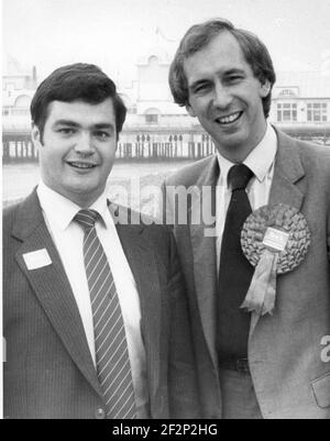 SDP DEFECTOR FELIX AUBEL WITH TORY CANDIDATE PATRICK ROCK CANVAS AT AT THE PORTSMOUTH SOUTH BY ELECTION. PIC MIKE WALKER,1984 Stock Photo