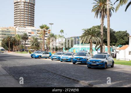 Las Palmas, Gran Canaria, Spain, 29th September 2020: A group of Spanish local police cars are parked. Stock Photo