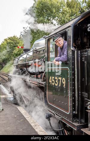 BR 4-6-0 5MT No. 45379 waits at Alresford station on the Mid-Hants Railway, Hampshire Stock Photo