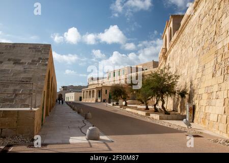 Dungeons and Abercrombie Casemates. Fort Saint Elmo is a star fort in Valletta Malta built by the Order of Saint John from 1552 to the 1570s. Stock Photo