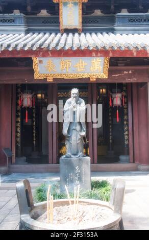 Shanghai, china.  October 3, 2015.  Confucius statue in front of da cheng hall at the shanghai confucius temple shanghai china. Stock Photo