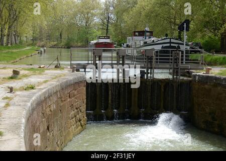 France, Haute Garonne, Canal du Midi, this work of art connects Toulouse to the mediterranean, it is UNESCO world heritage. Stock Photo