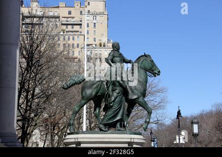The Equestrian Statue of Theodore Roosevelt, a bronze sculpture located  at the American Museum of Natural History in New York Stock Photo - Alamy