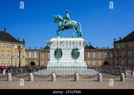 Equestrian statue of Frederik V, Scandinavia, Northern Europe, in front of Amalienborg Castle, Copenhagen, Denmark Stock Photo