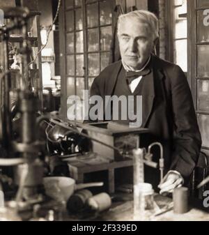 Thomas Alva Edison (1847 - 1931) in his laboratory, c1915. (USA) Stock Photo