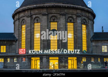 geography / travel, Germany, North Rhine-Westphalia, historic domed structure, station Koeln-Deutz, Cologn, Freedom-Of-Panorama Stock Photo