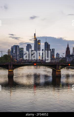 geography / travel, Germany, Hesse, skyline and banking district at sunset, twilight, Tower 185, Commerzbank, HelaBa, Hessian reg, Freedom-Of-Panorama Stock Photo