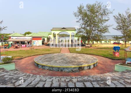 padinjarekkara beach tirur kerala Stock Photo - Alamy