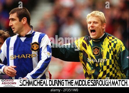 Peter Schmeichel  Manchester United goalkeeper shouts at Eric Cantona during the match at the Riverside Stadium Stock Photo