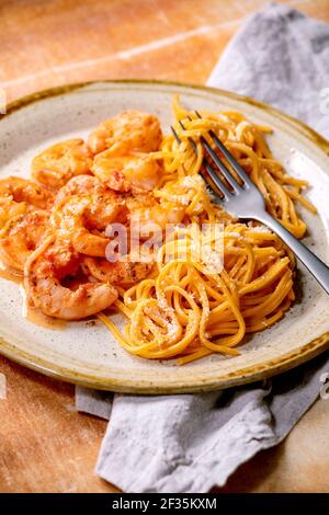 Spaghetti pasta with shrimps prawns in sauce Stock Photo