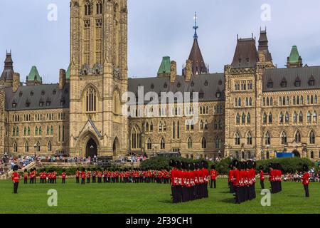 geography / travel, Canada, Ottawa, Parliament Hill, Centre Block, Changing of the guards, Additional-Rights-Clearance-Info-Not-Available