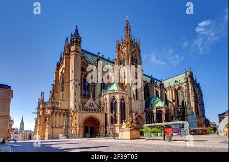 Metz (north-eastern France): Metz Cathedral or St.Stephen's Cathedral (“cathedrale Saint-Etienne-de-Metz”), Flamboyant Gothic style Stock Photo