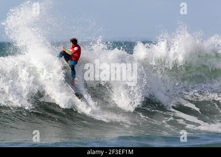 Sean Poynter in action during the main event of the Stand Up Paddle World Cup held in La Torche (West France) on October 30, 2013 - Photo Erwan Crouan / DPPI - Stock Photo