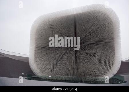 British Pavilion at Shanghai Expo 2010. Designed by Thomas Heatherwick, the building is encased in 60,000 transparent rods, each 7.5 metres long, whic Stock Photo