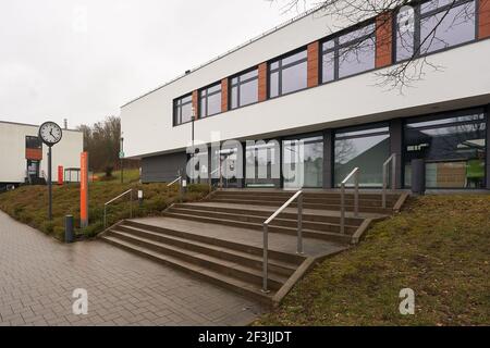 Bad Neuenahr Ahrweiler, Germany. 16th Mar, 2021. The building complex of the Academy for Crisis Management, Emergency Planning and Civil Defence (AKNZ). The AKNZ is a training and further education institution belonging to the Federal Office of Civil Protection and Disaster Assistance. (to dpa 'Lessons from the Corona pandemic: the federal government is doing more in civil protection ') Credit: Thomas Frey/dpa/Alamy Live News Stock Photo