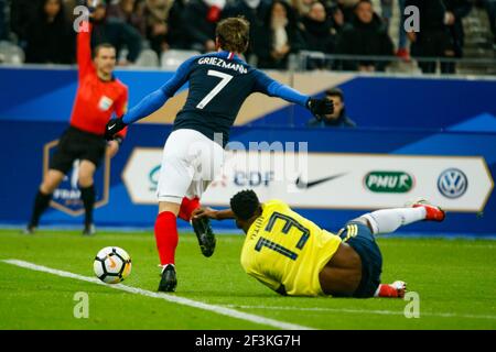 France's Antoine Griezmann (C) and Colombia's Yerry Mina (L) during the International Friendly Game football match between France and Colombia on march 23, 2018 at Stade de France in Saint-Denis, France - Photo Geoffroy Van Der Hasselt / DPPI Stock Photo