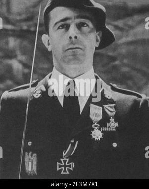 World War II period from German propaganda news. France. 1943 Captain Demessine of the L. V. F. Ayant (Légion des Volontaires Française de Tunisie / L Stock Photo