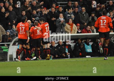 FOOTBALL - FRENCH CHAMPIONSHIP 2009/2010 - L1 - FC LORIENT v TOULOUSE FC -  14/02/2010 - PHOTO PASCAL ALLEE / DPPI - ALI RACHEDI (TOULOUSE SPORT  DIRECTOR) / ANDRE PIERRE GIGNAC (TFC Stock Photo - Alamy